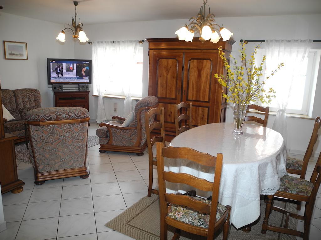 Au Pied Du Chateau Lichtenberg Номер фото